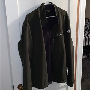 Mountain Hardwear light shell jacket